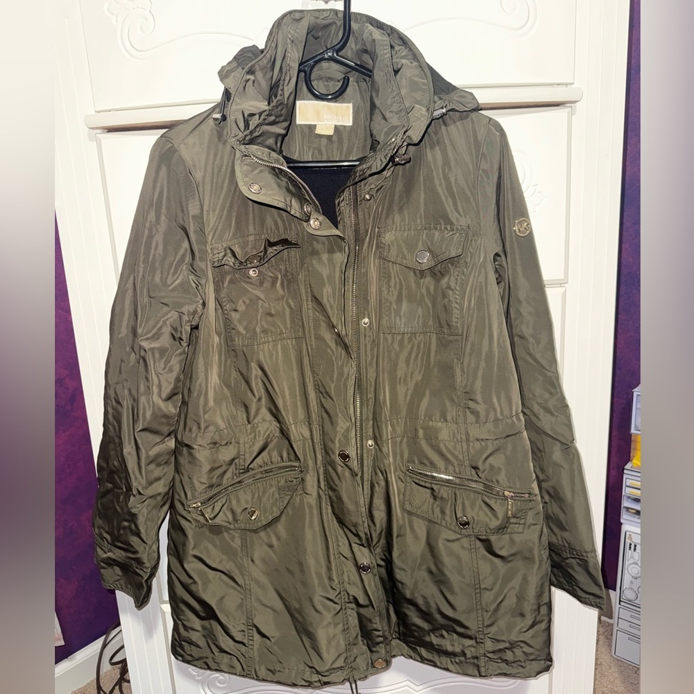 Olive Green Lightweight Hooded Anorak Jacket